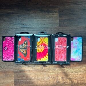 5 iPhone Xr Wildflower cases. Selling as a set of 5 for $25. Usually $35 each💕